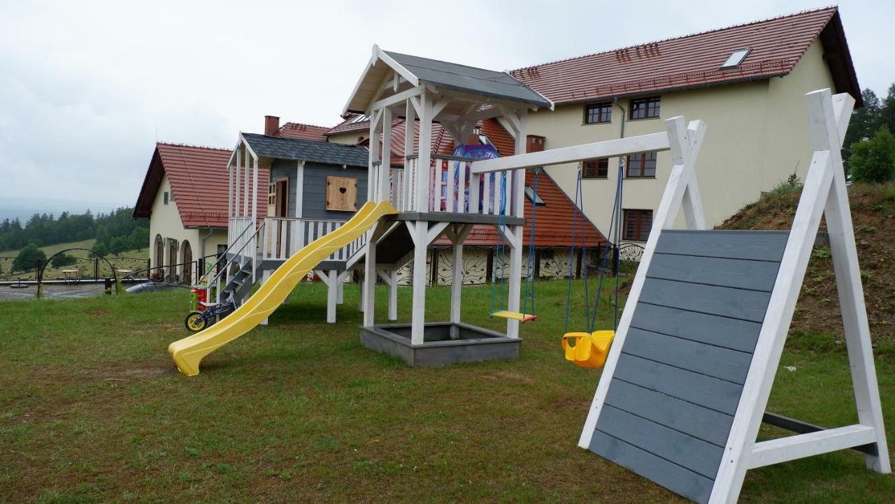 Aparthotel Lesny Kurort W Gierczynie Świeradów-Zdrój Esterno foto
